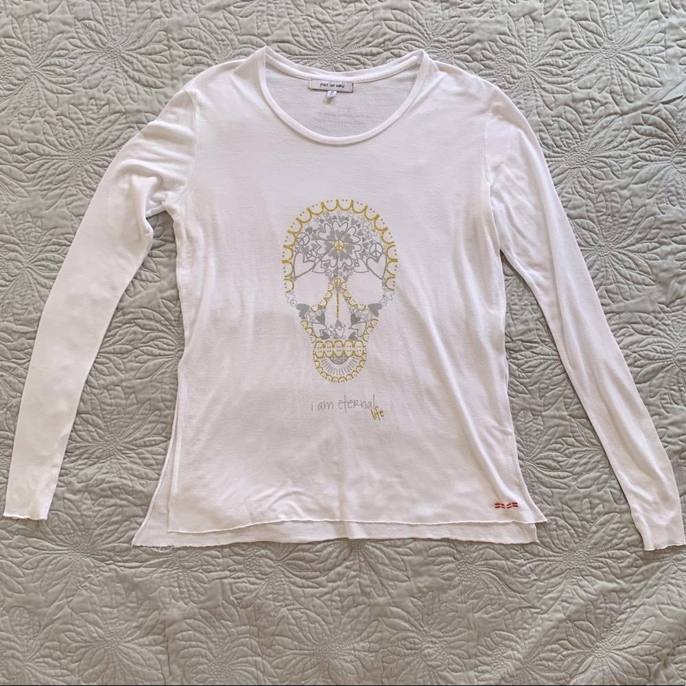 Peace Love World “I am eternal” Tee Size XS